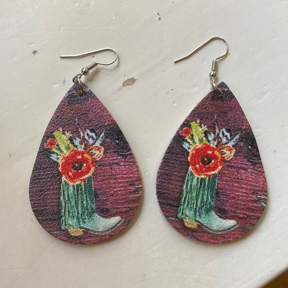 Boho vibes faux leather colorful dangle earrings - Picture 1 of 6